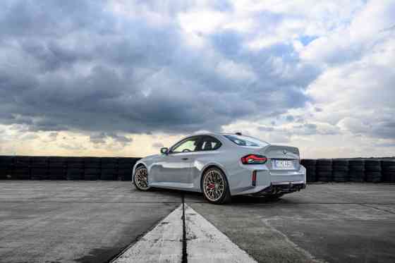 BMW turns the wick to 530 PS with 2025 M2 CS image