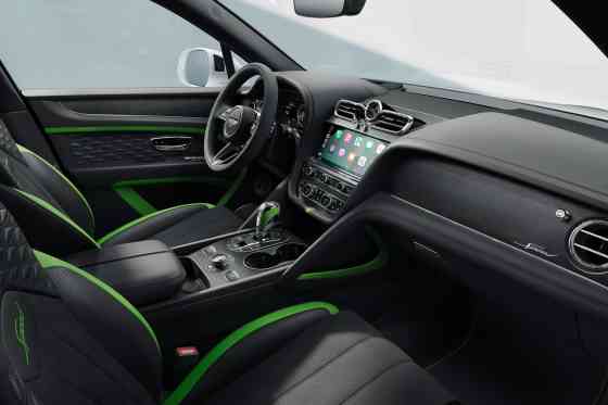 2025 Bentley Bentayga Speed trades W12 for twin-turbo V8 image