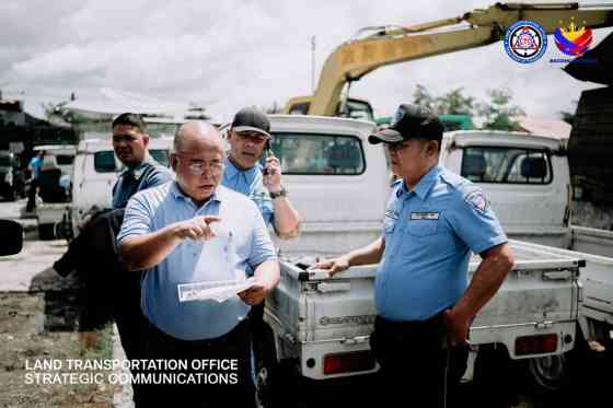 LTO, NBI confiscate 65 RHD vehicles in a Cebu talyer image