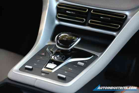 2025 BYD Sealion 5 DM-i image