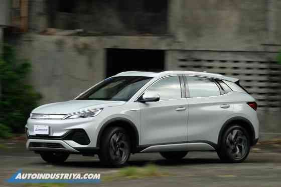 GEELY EX5 and BYD ATTO 3 image