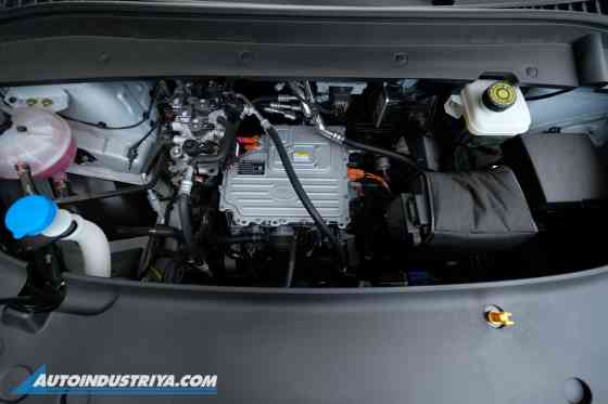 GEELY EX5 and BYD ATTO 3 image