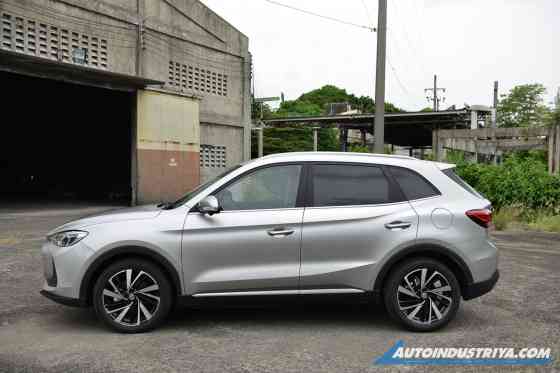 All-new 2025 MG ZS debuts in PH with hybrid, ICE variants image