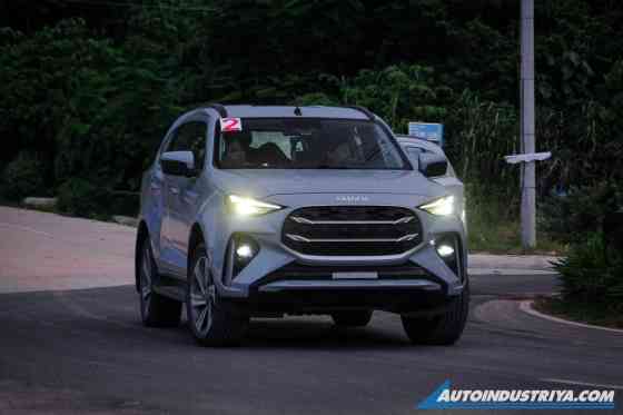 Driving 280 km across scenic Palawan in 2025 Isuzu mu-X image