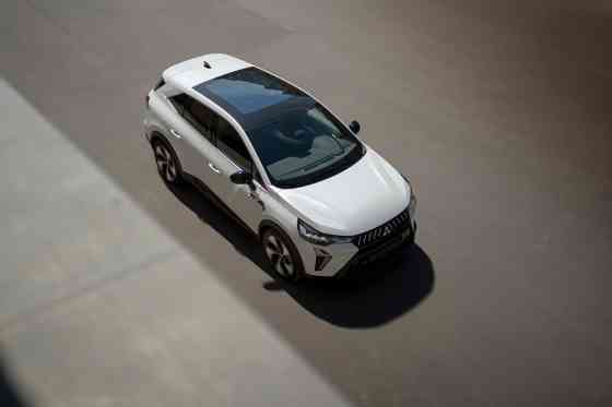 MPV no more: Mitsubishi reveals all-new Grandis as rebadged Renault image