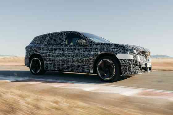 2026 BMW iX3 can do up to 800 km, 400kW maximum charging image