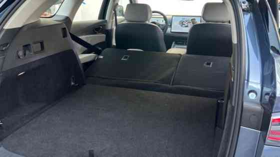 BYD launches station wagon PHEV in China image