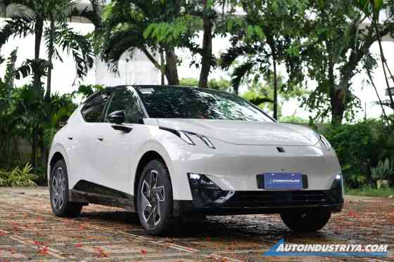 2025 Lynk & Co 02 HS image