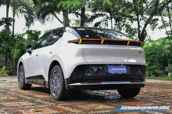 2025 Lynk & Co 02 HS image