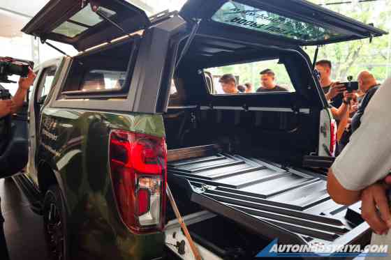 Mazda PH gives a helping hand to Pawssion Project animal shelter image