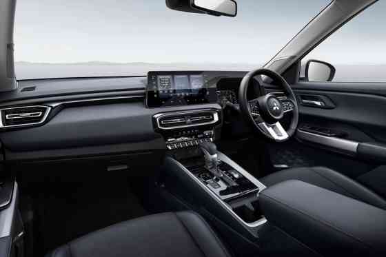 Mitsubishi reveals 7-seat Destinator with 163 PS MIVEC Turbo CVT image