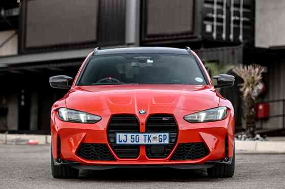 BMW M CEO says straight-six, V8 engines will live on image