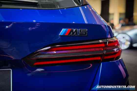 Unleashed: All-new 2026 BMW M5 Sedan, M5 Touring now in PH with 727 HP image