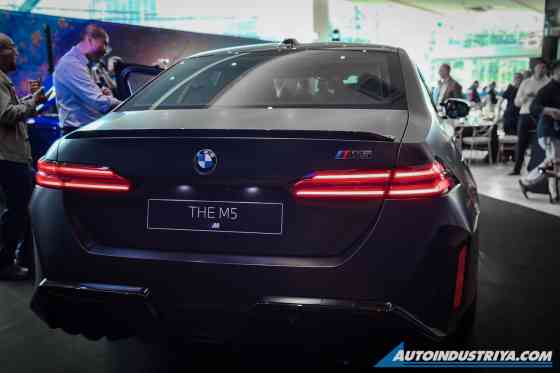 Unleashed: All-new 2026 BMW M5 Sedan, M5 Touring now in PH with 727 HP image