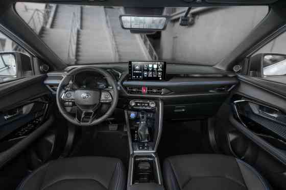 Toyota PH launches new range-topping Yaris Cross SE HEV image