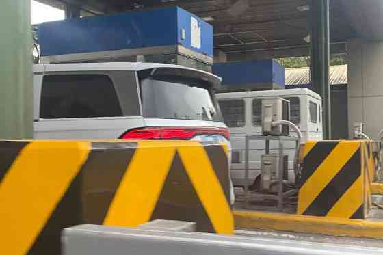 LOOK: Is BYD Cars PH already testing the eMAX 9 DM-i? image