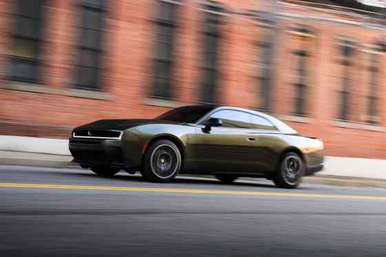 2026 Dodge Charger R/T, Scat Pack debuts with twin-turbo inline-six image