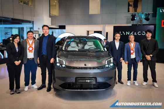 Lynk & Co PH opens North EDSA flagship dealership image