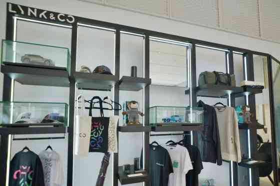 Lynk & Co PH opens North EDSA flagship dealership image