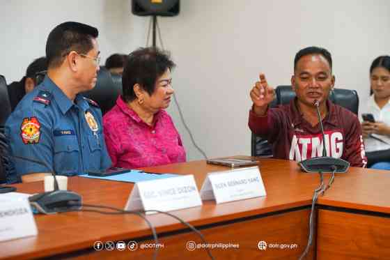 DOTr revokes DL of woman lawyer from Kawit for running over enforcer image