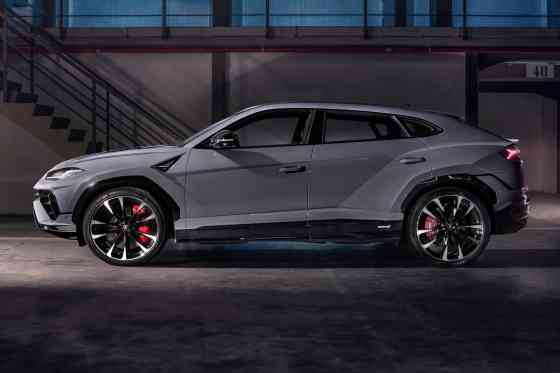 Lamborghini Urus image