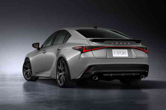 Third-generation Lexus IS gets facelift for the third time image