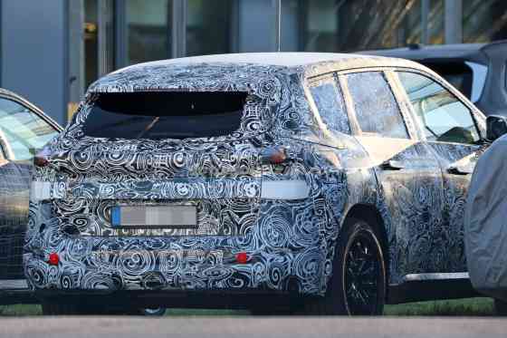 SPIED: Will BMW X1 get the &ldquo;Neue Klasse&rdquo; look? image