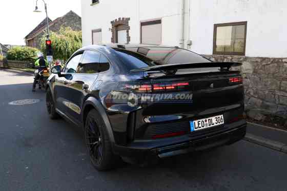 SPIED: Porsche Cayenne EV Turbo GT to get active aero kit? image