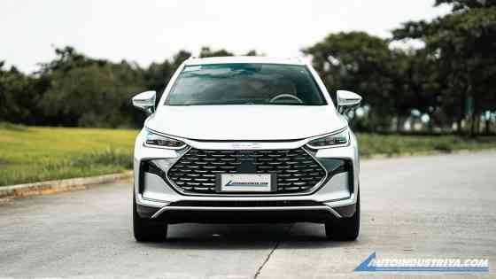 2026 BYD Tang 7-seater PHEV is yours for PHP 2.148M (PRICE NOT FINAL) image