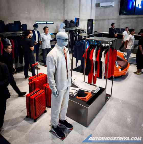 Porsche Design PR image