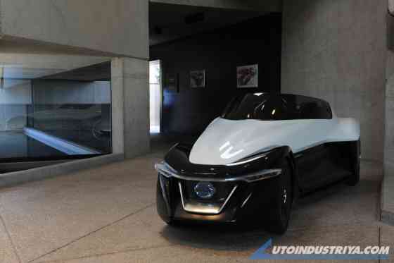 Nissan will close down two design studios as part of restructuring image