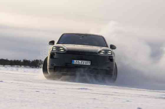 Porsche Cayenne Electric being tested under digital and real-world conditions image