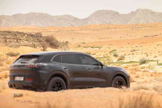 Porsche Cayenne Electric being tested under digital and real-world conditions image