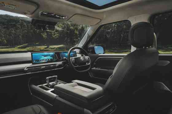 Big & Bold: 2026 MG U9 pickup revealed, will PH get it? image