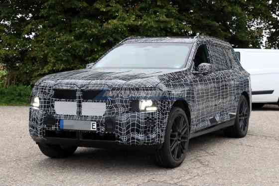 SPIED: Next-generation BMW X7 to spawn iX7 EV variant? image