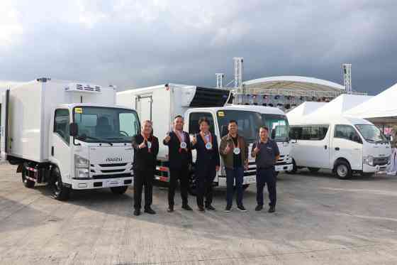 Isuzu PH showcases diverse lineup of CVs at Cebu Truck Fest 2025 image