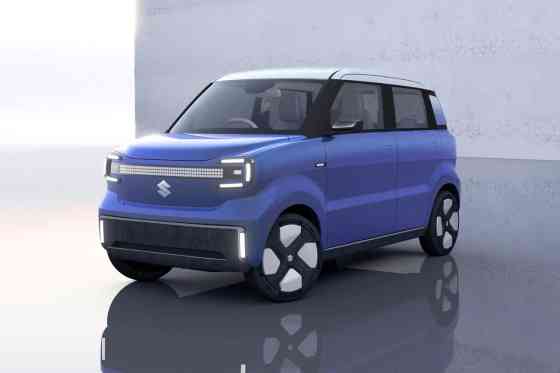 Suzuki Fronx with flex fuel technology to be shown at JMS 2025 image