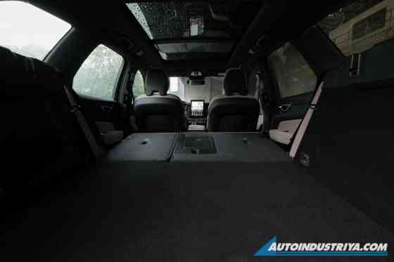 2025 Volvo XC60 T8 PHEV AWD image