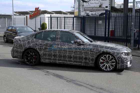 SPIED: BMW M350 image