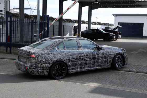 SPIED: BMW M350 image