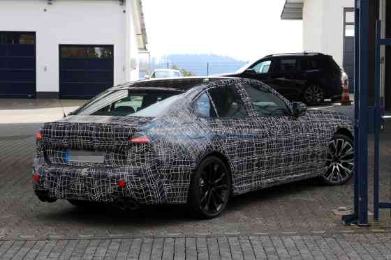 SPIED: BMW M350 image