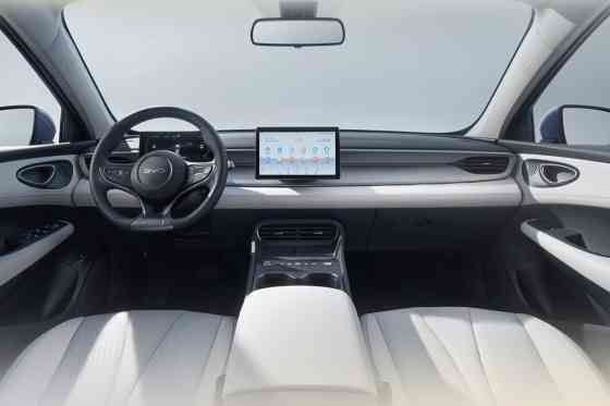 2026 BYD Seal 05 DM-i revealed with 2,000 km combined range image