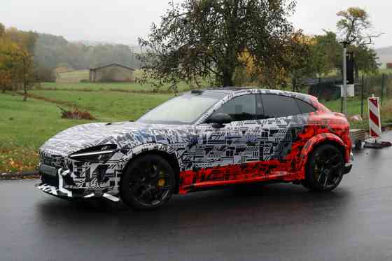 SPIED: More powerful Xiaomi YU7 wants to take on Tesla Model Y image