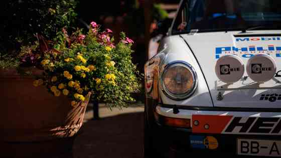 Luftgek&uuml;hlt 11: Celebrating Porsche car culture image