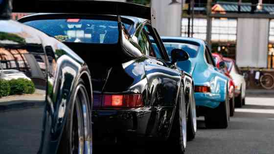 Luftgek&uuml;hlt 11: Celebrating Porsche car culture image