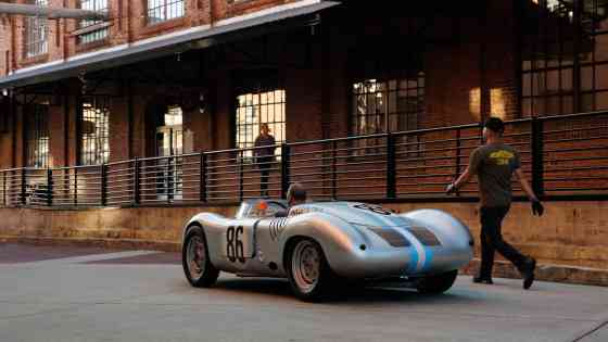 Luftgek&uuml;hlt 11: Celebrating Porsche car culture image