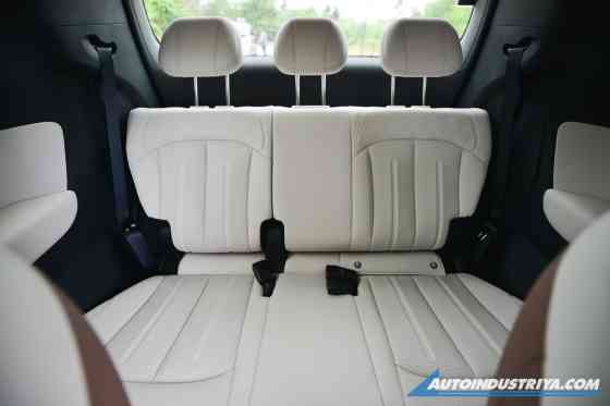 BYD eMAX9 DM-i image