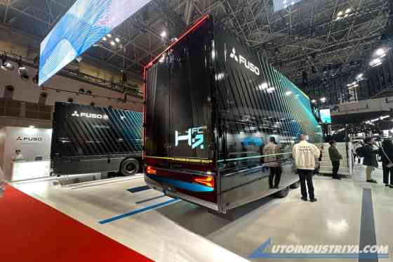 Fuso unveils H2IC and H2FC heavy duty truck concepts at JMS 2025 image