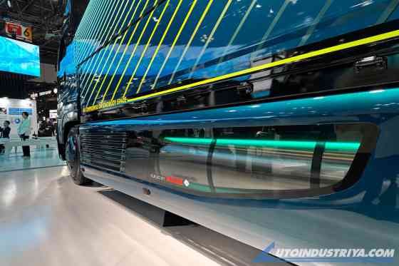 Fuso unveils H2IC and H2FC heavy duty truck concepts at JMS 2025 image
