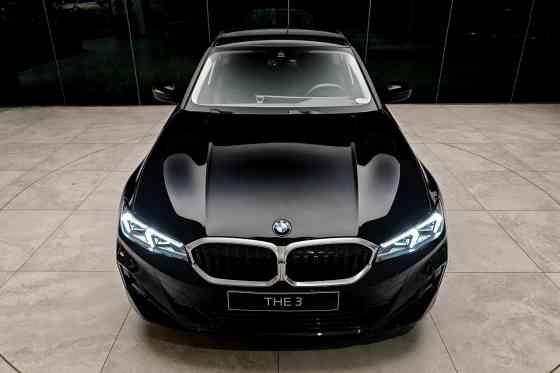 Limited-run BMW 318i Professional is yours for PHP 3.49 million image
